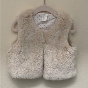 Fuzzy girl vest